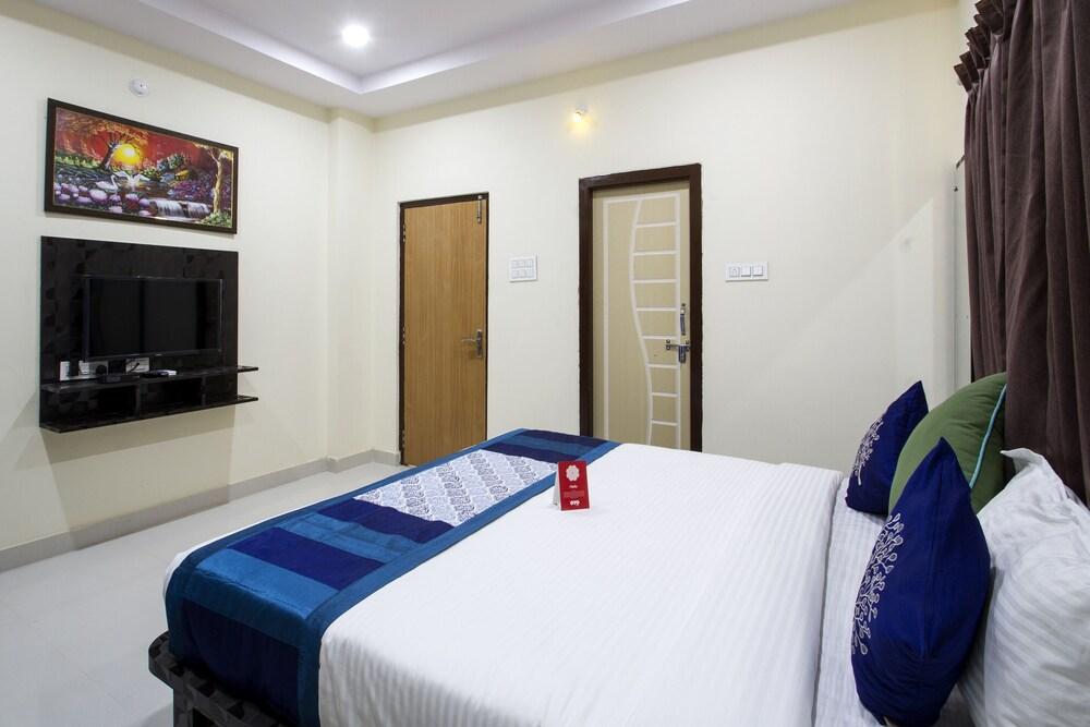 Sumangali Residency - Room