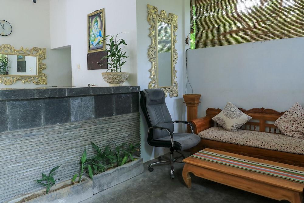 Pondok Indah Citarum - Lobby Sitting Area