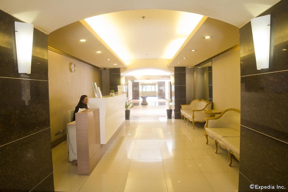 Airport Apartments Manila - Lobby