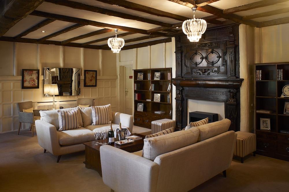 The Manor Elstree - Interior