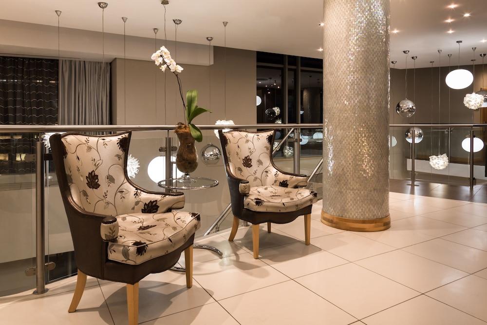 Holiday Inn Express Durban - Umhlanga, an IHG Hotel - Exterior