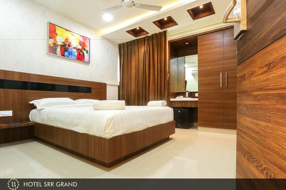 Hotel SRR Grand - Featured Image