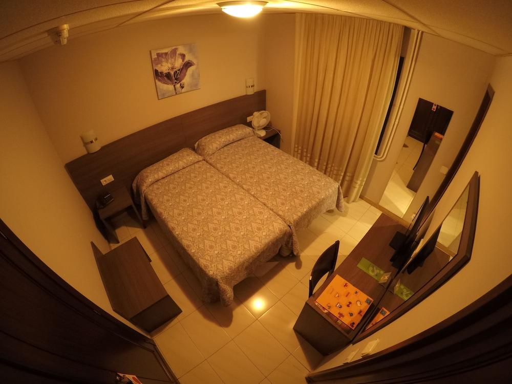 Somriu Hotel City M28 - Room