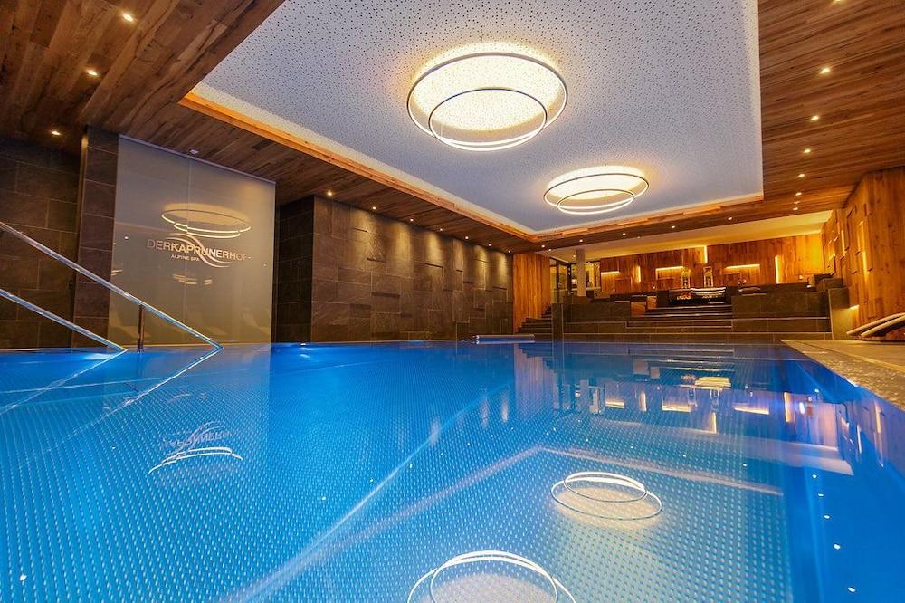 هوتل كابرونرهوف - Indoor Pool