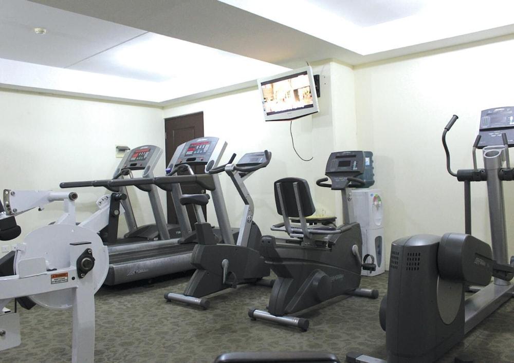 Metro Hotel - Fitness Facility