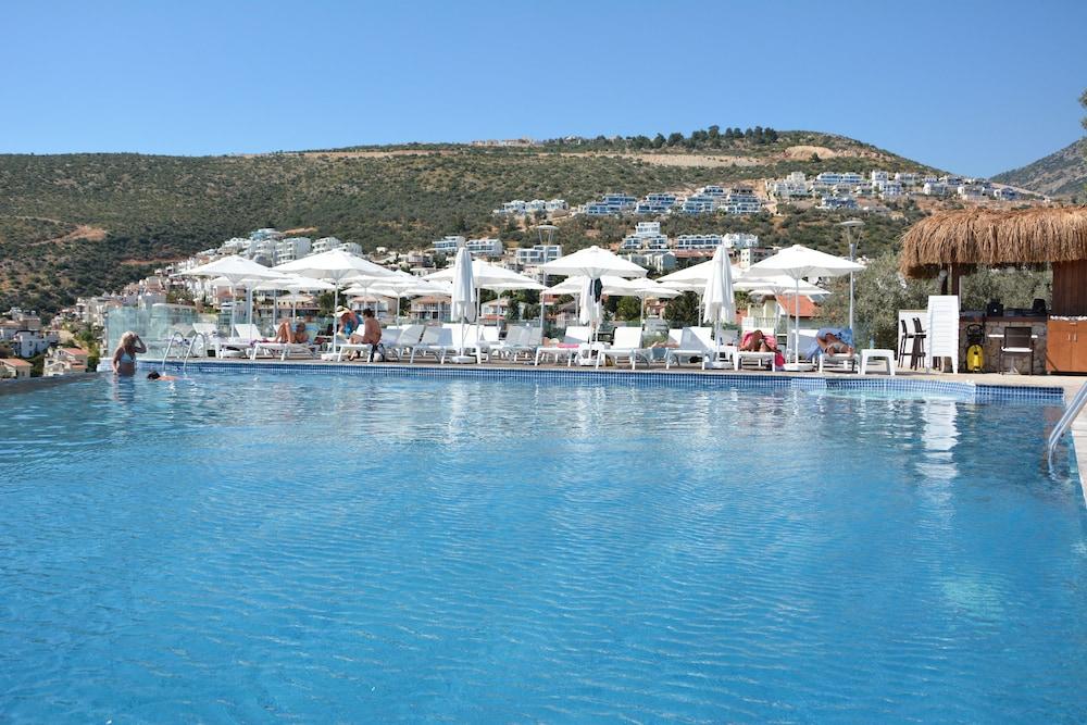 Kalamar Hotel - Outdoor Pool
