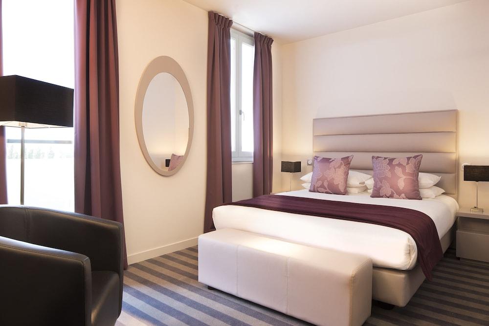 Executive Hotel Paris Gennevilliers - Room