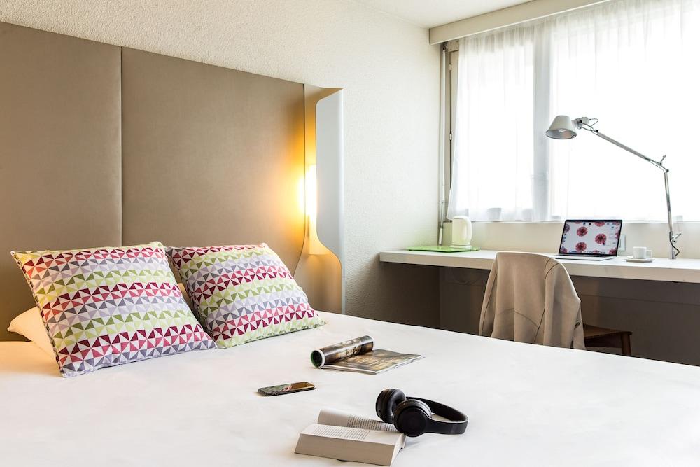 Campanile Hotel Liege - Room