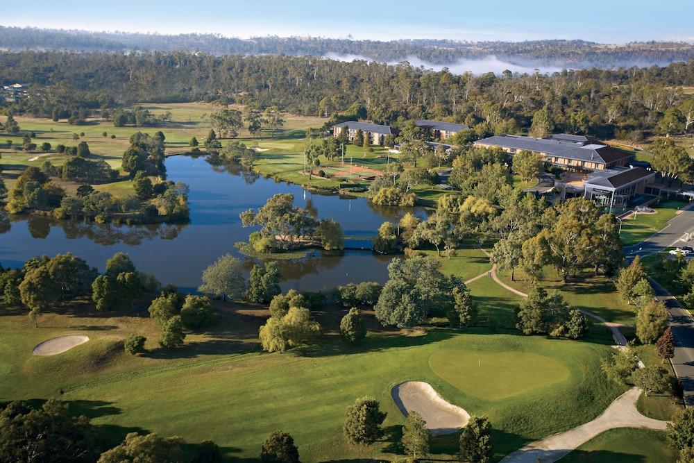Country Club Tasmania - Featured Image