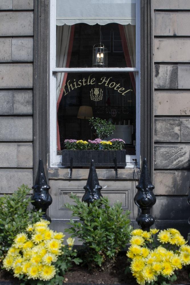 Edinburgh Thistle Hotel - Exterior detail