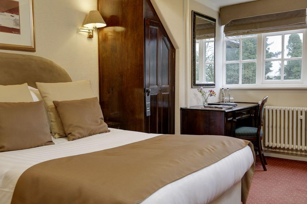 Mere Court Hotel - Room