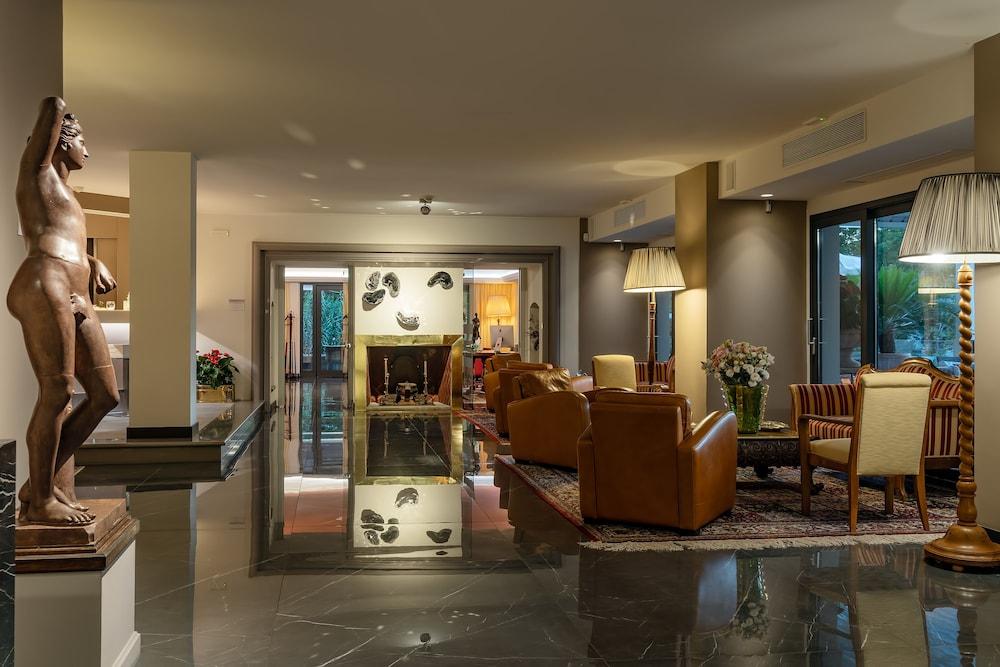 Hotel St. Mauritius - Lobby