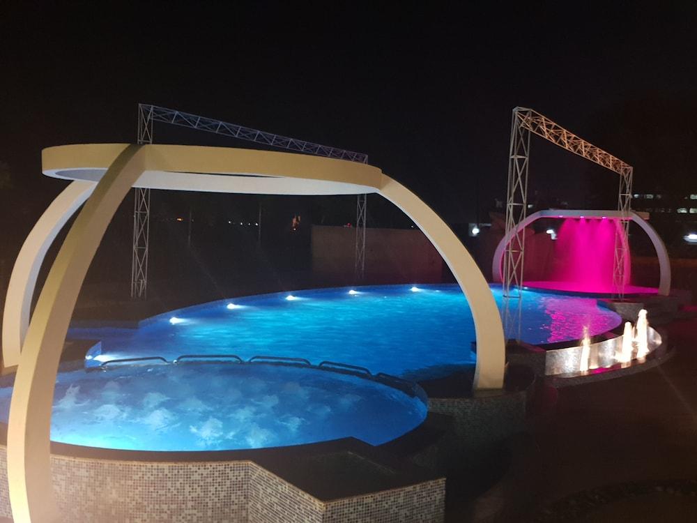 Hotel Mittal Avenue & Paradise - Pool