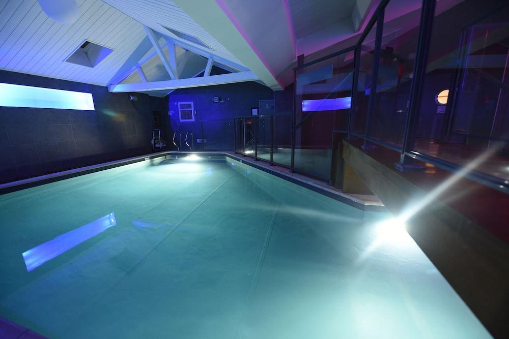 Hotel Kyriad Dijon - Gare - Indoor Pool
