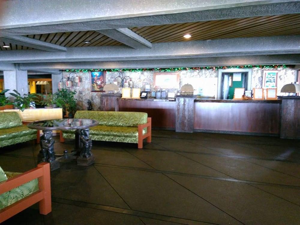 GREEN VALLEY BAGUIO HOTEL AND RESORT - Reception