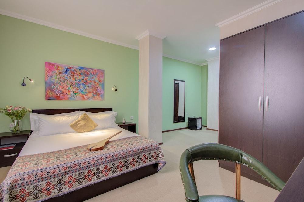 Olive Hotel Bishkek - Room