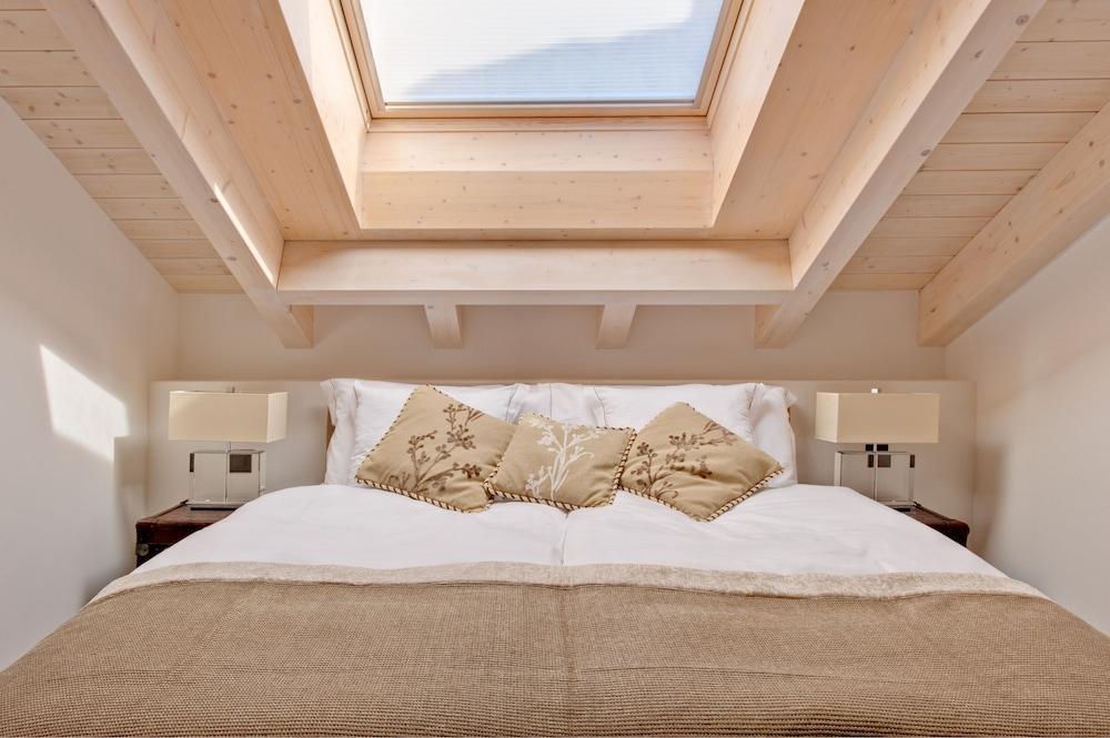 Alex Lodge Zermatt – Private Luxury Apartments - Room