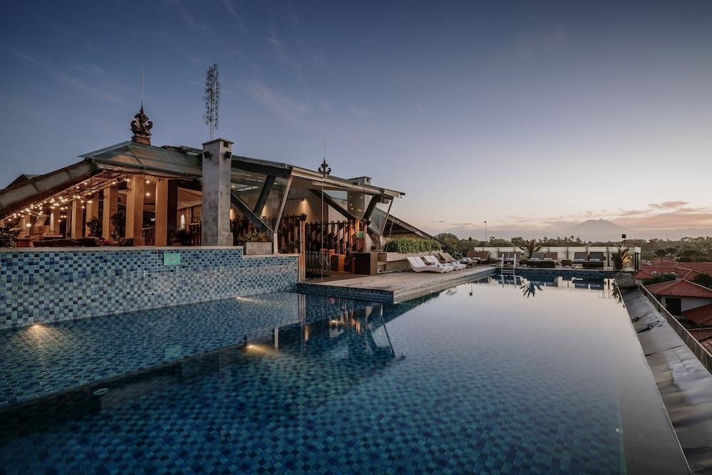 ARTOTEL Sanur Bali - Rooftop Pool