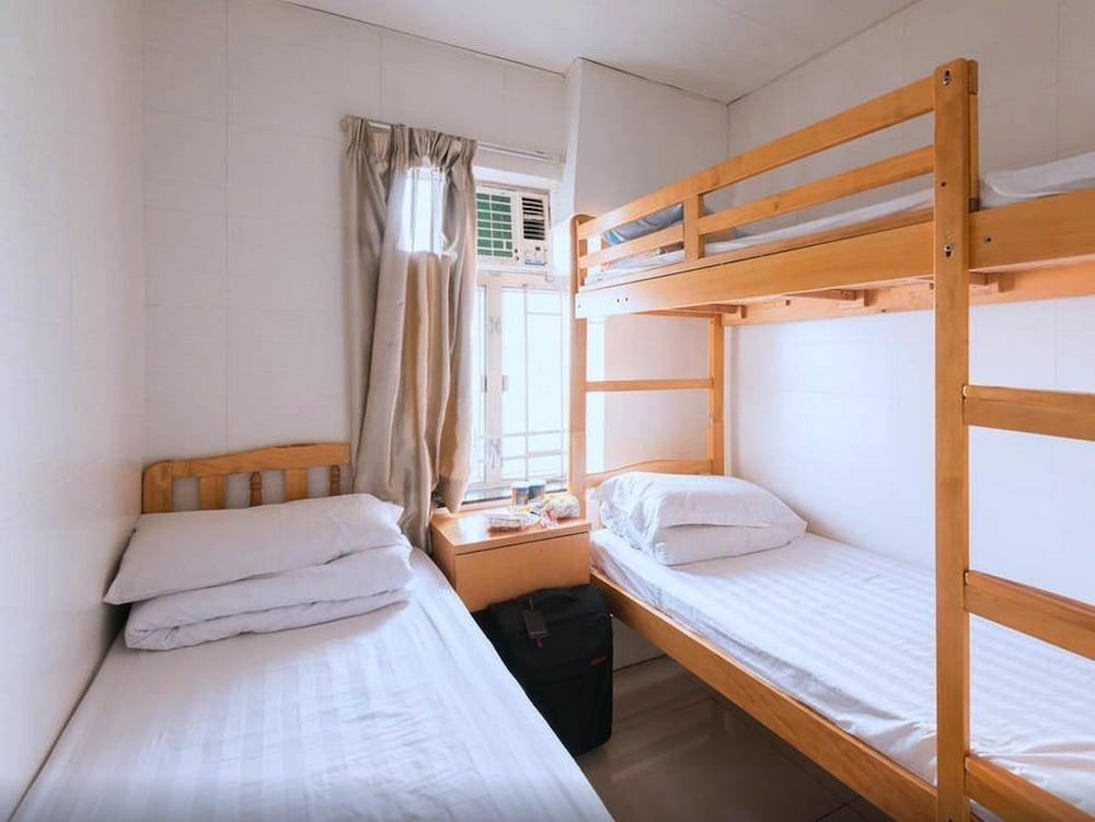Xing Xing Hostel - Featured Image