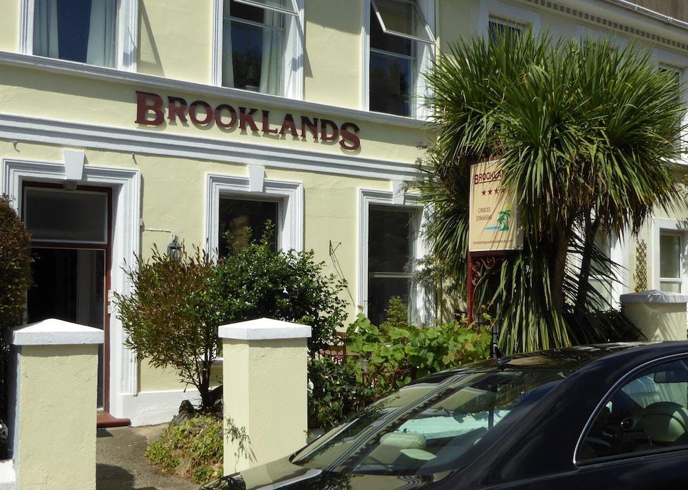Brooklands Guest House - Featured Image