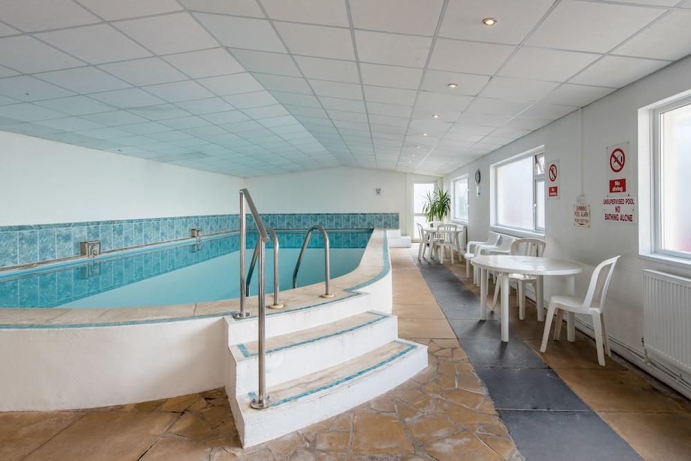The Queens Hotel - Indoor Pool