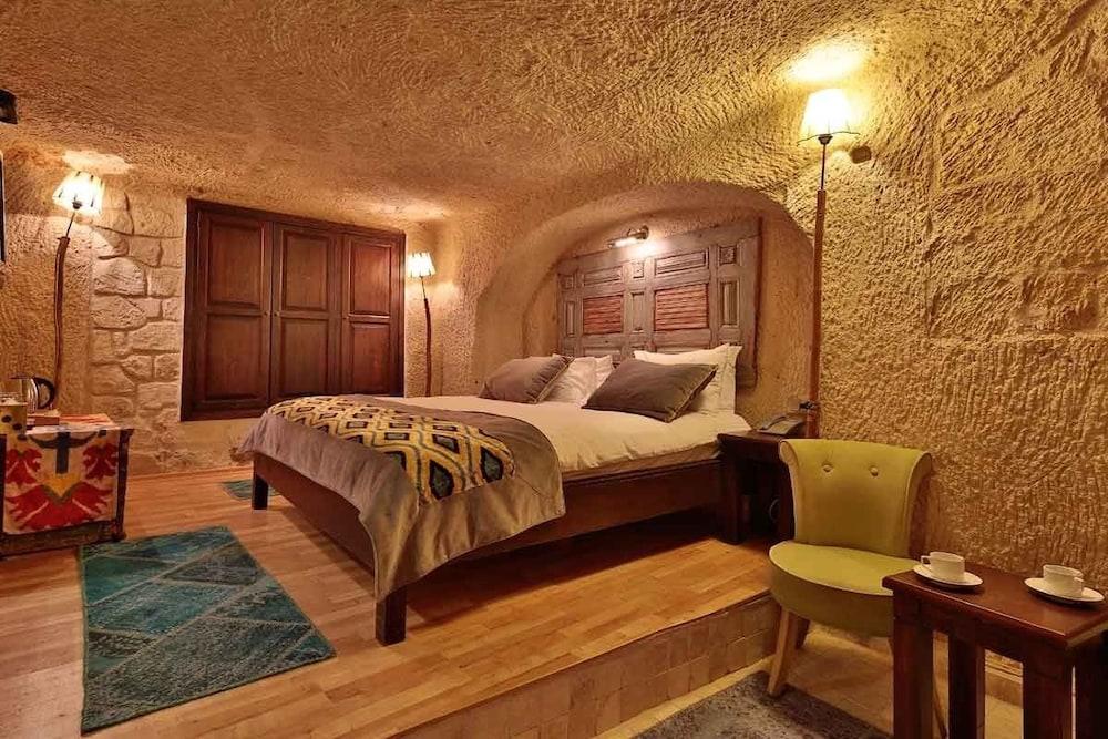 Elaa Cave Hotel - Room