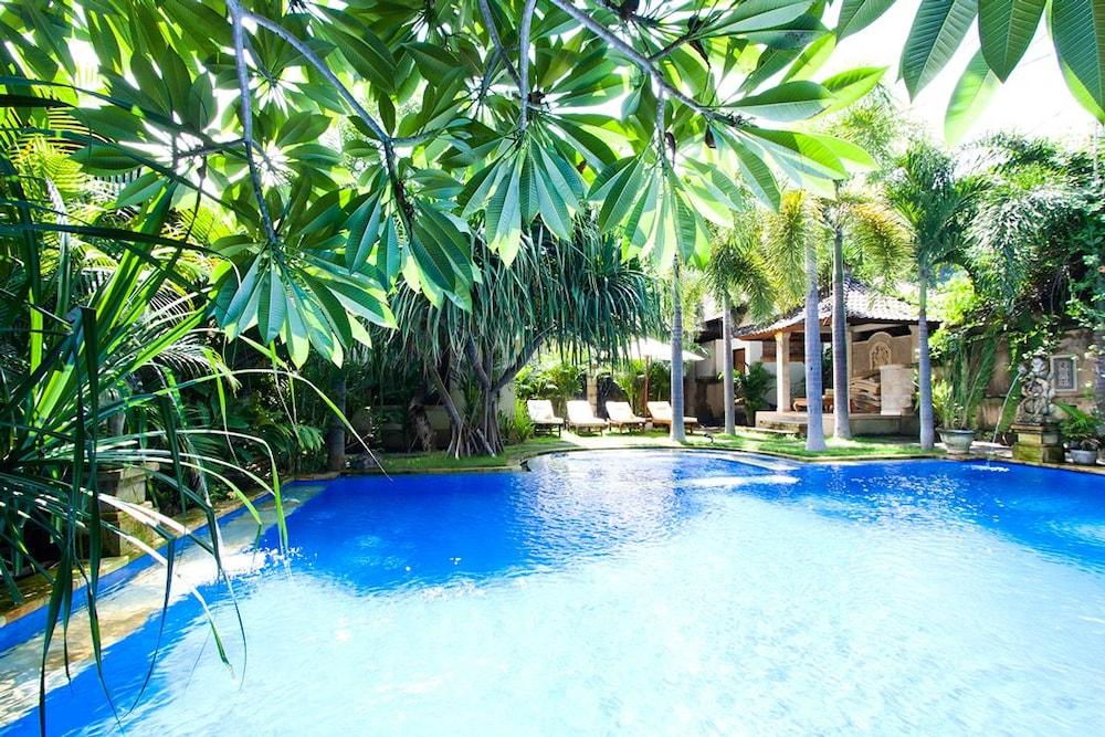 Pazzo Bali - Outdoor Pool