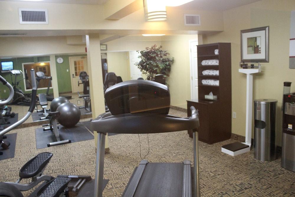 Clarion Hotel & Conference Center Leesburg - Fitness Facility