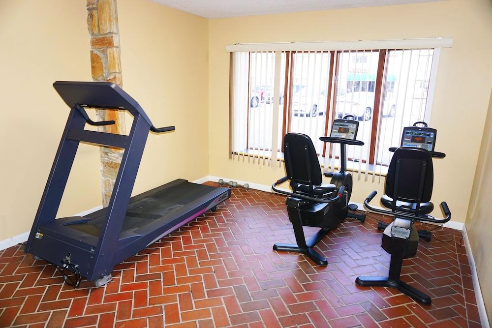 The Floral Park Motor Lodge - Fitness Facility