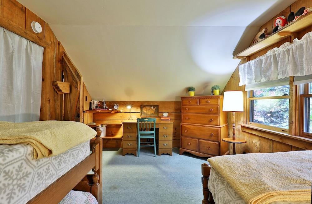 The Zack Family Cabin by Killington Vacation Rentals - Room