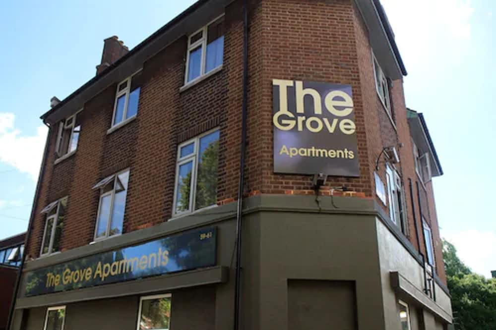 Grove Apartments - Featured Image