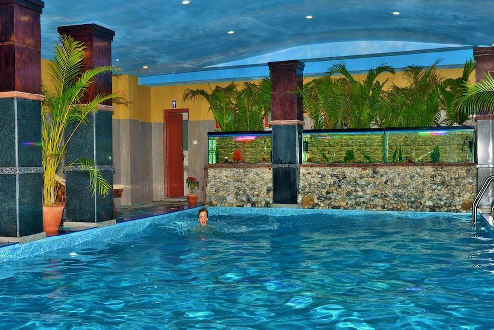 Kuti Resort and Spa - Indoor Pool
