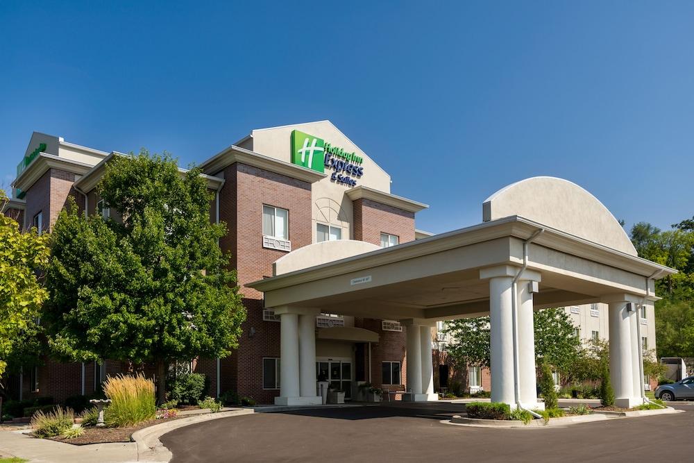 Holiday Inn Express Hotel & Suites Independence-Kansas City, an IHG Hotel - Featured Image