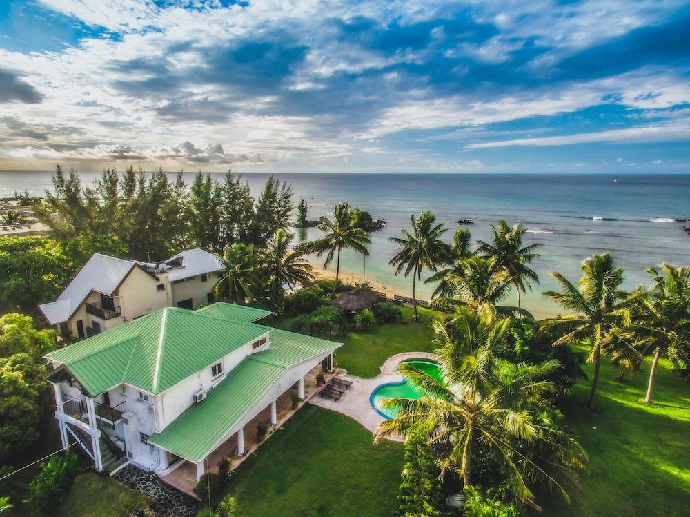 Ocean Beach Villa - Featured Image
