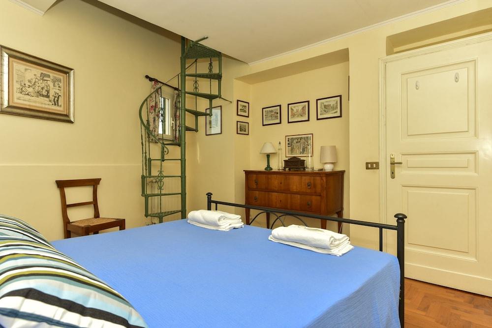 Rome at Your Feet Apartment with Terrace - Room