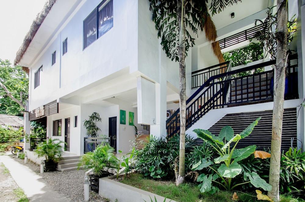 Serviced Apartments by Eco Hotel Boracay - Featured Image