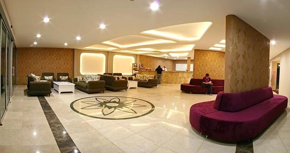 Grand Akca Hotel - Lobby