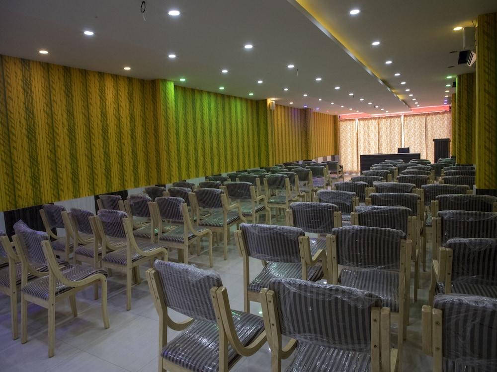 OYO 11346 Hotel Tazz Odisha - Reception Hall
