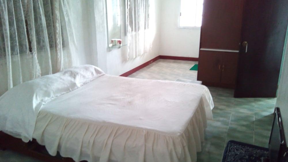 Gapuz BnB Inn - Room
