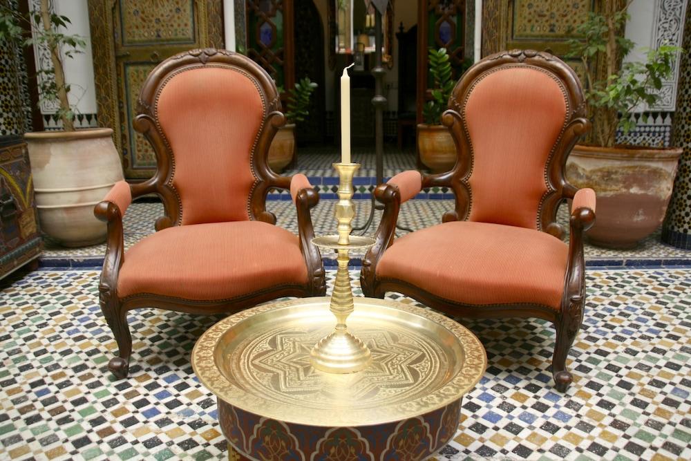 Dar El Ghalia - Lobby Sitting Area