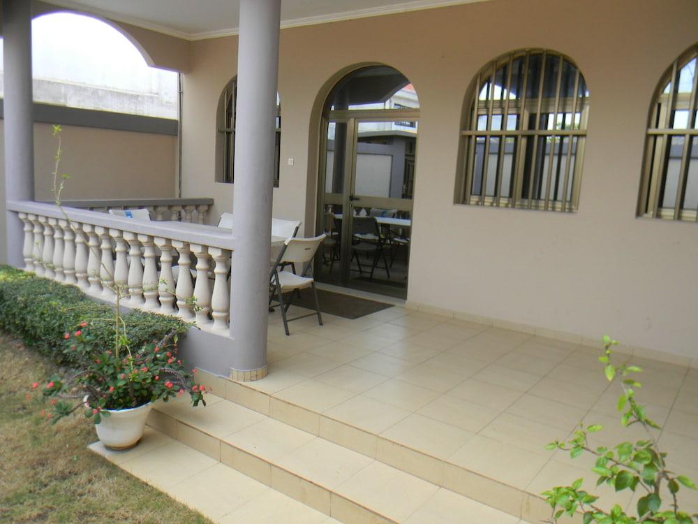 The Corporate Villa - Nyekonakpoe-Lome - Featured Image