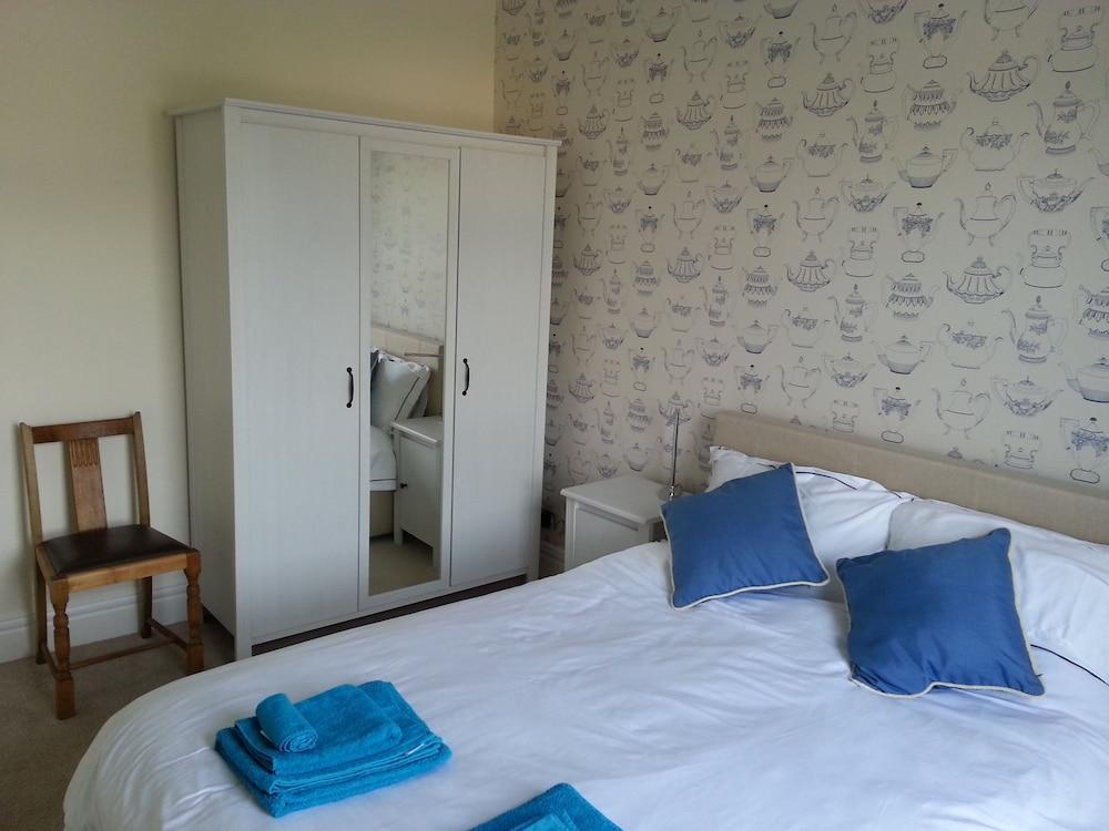 Parkstone Guest House - Room