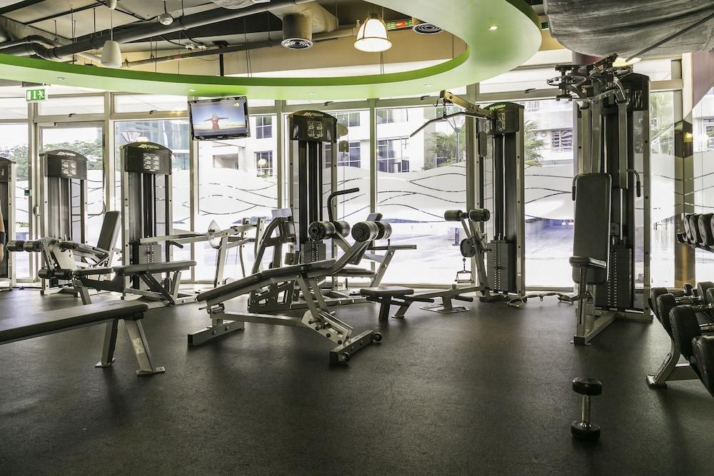 Deluxe Holiday Homes - East Heights 1 - Gym