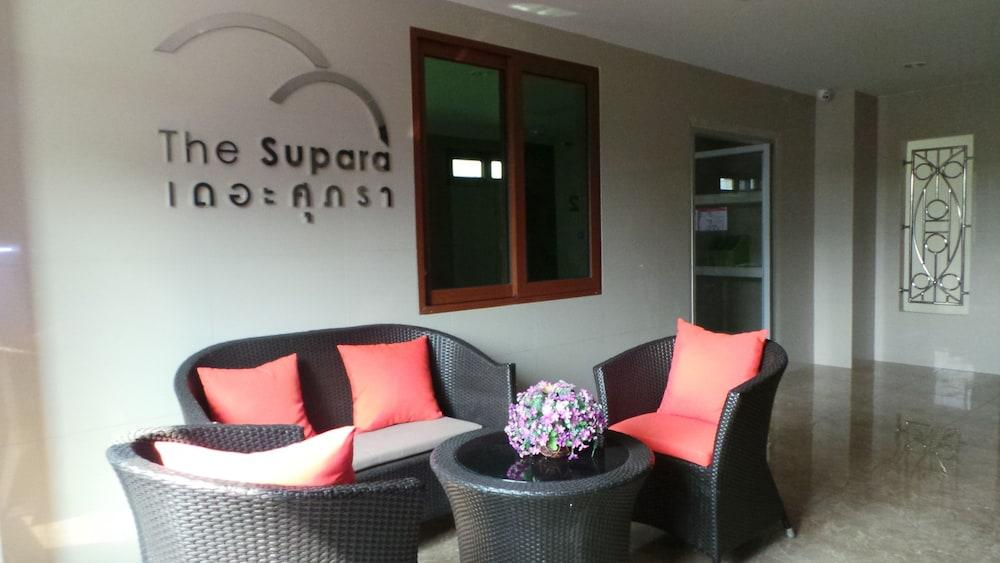 The Supara - Lobby Sitting Area