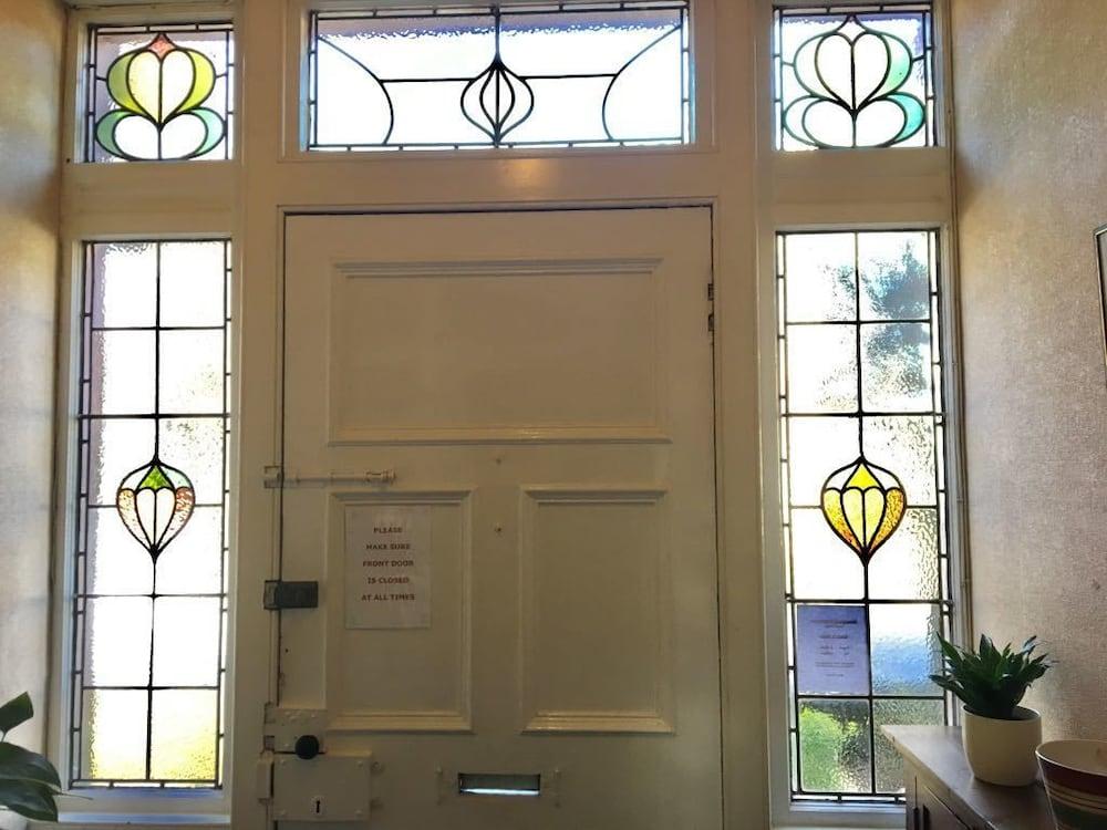 Rowanbank House - Interior Entrance