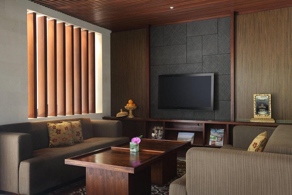 Griya Santrian a Beach Resort & Spa - Lobby Lounge