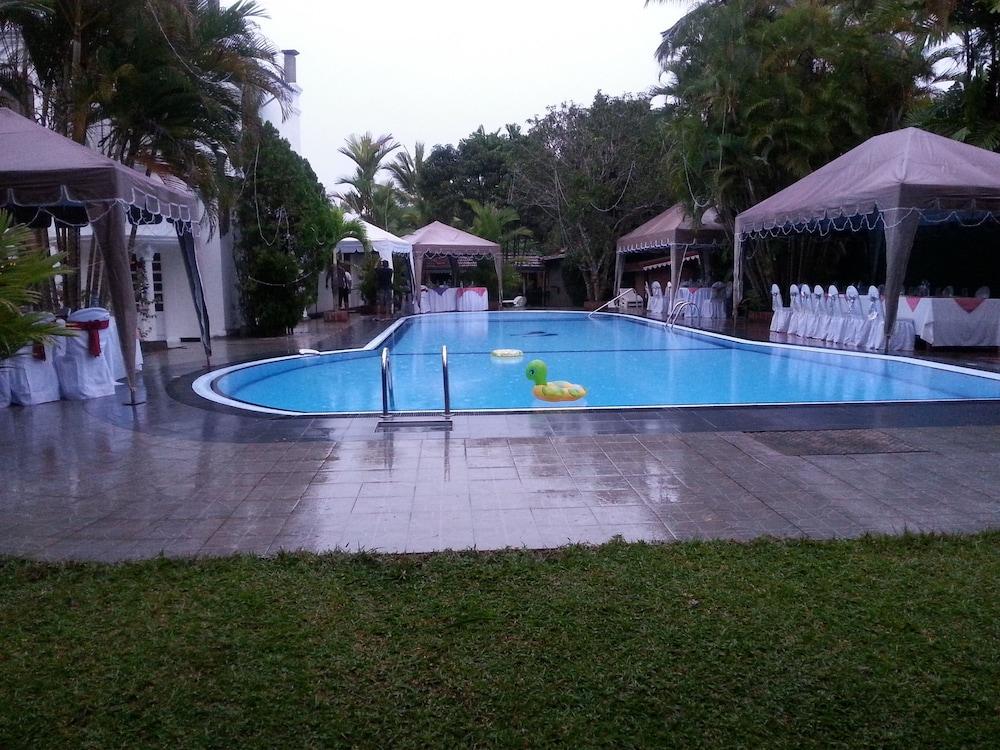 Hotel Bougainvilla - Outdoor Pool
