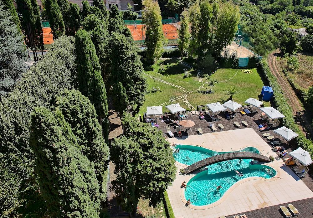 LH Hotel Excel Roma Montemario - Outdoor Pool