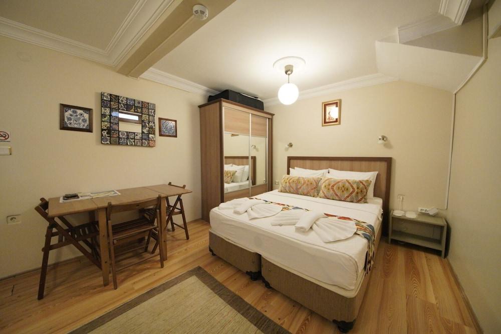Topkapi Apartments - Room