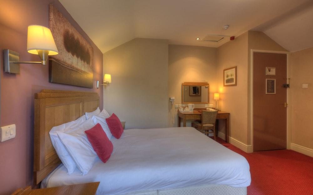 The Brentwood Hotel by Greene King Inns - Room